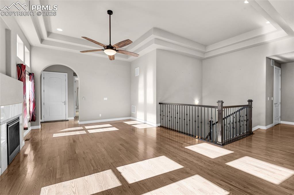 Image 7 of 47: Living Room