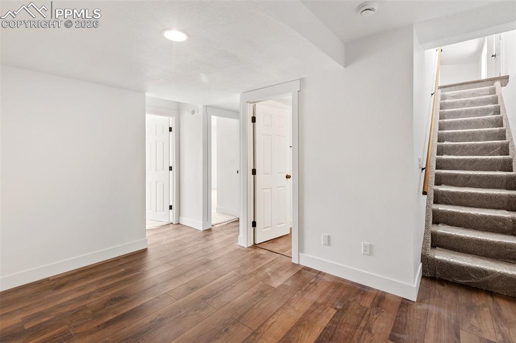 Image 29 of 44: Kitchen with gas stove and view!