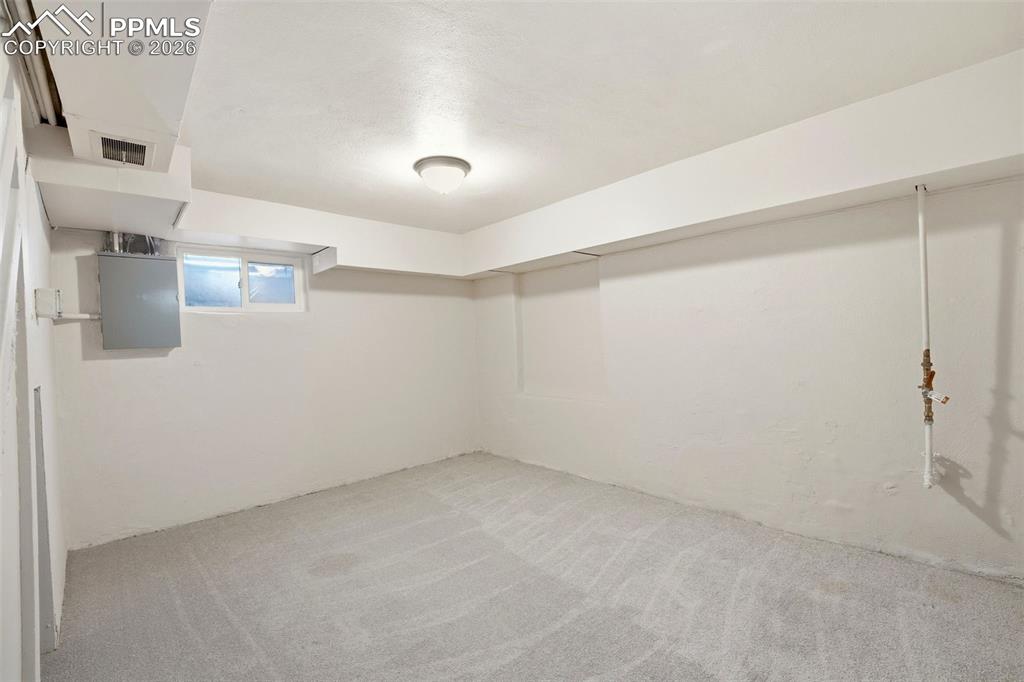 Image 22 of 50: Basement