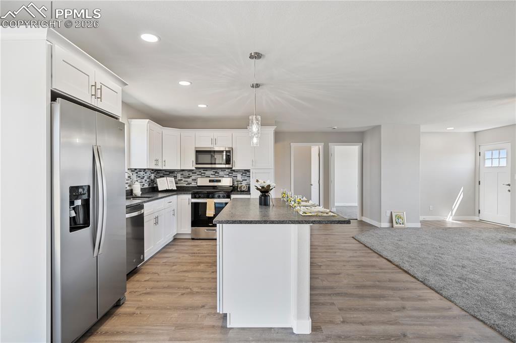 Image 12 of 37: Kitchen