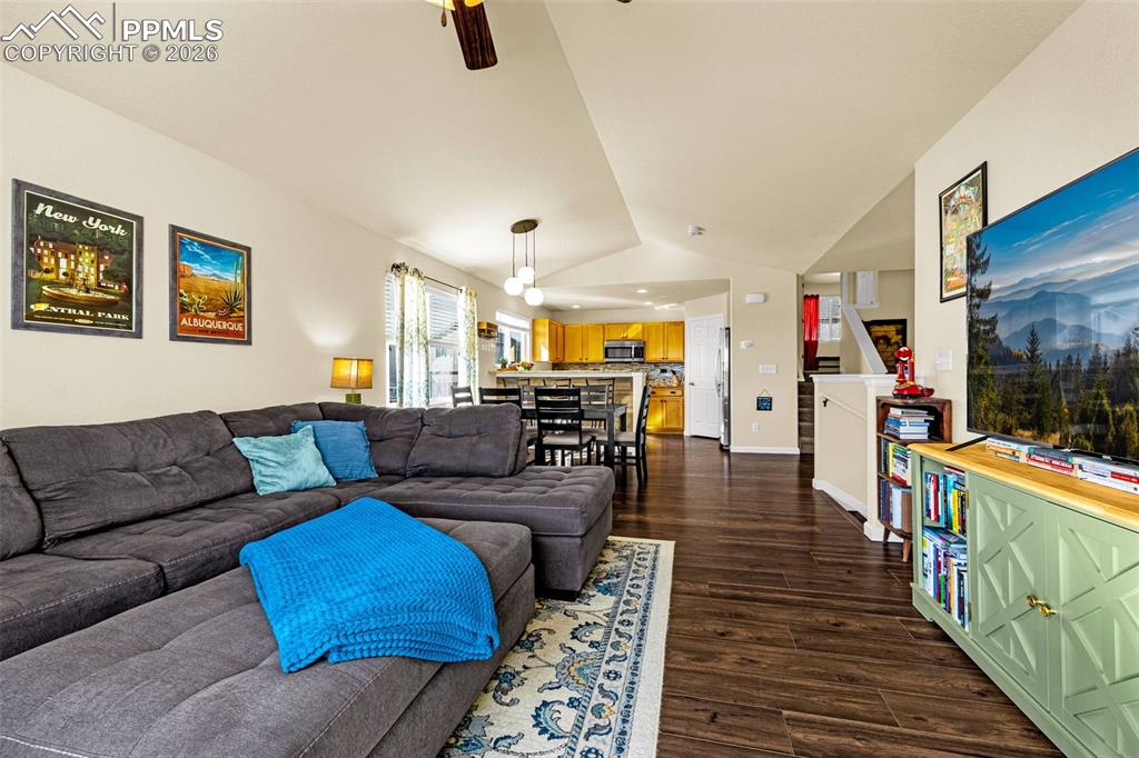 Image 3 of 50: Living Room