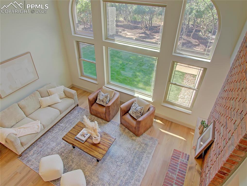 Image 28 of 50: Family room from above