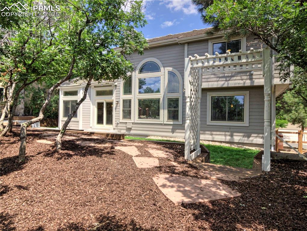 Image 48 of 50: Back of house