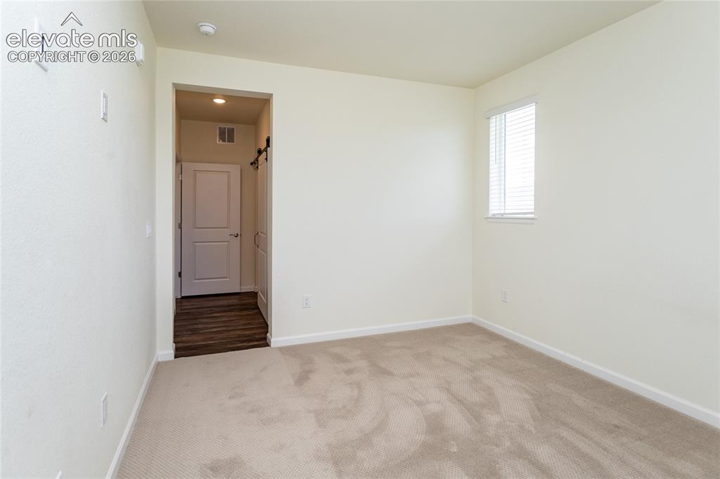 Image 17 of 28: Bedroom