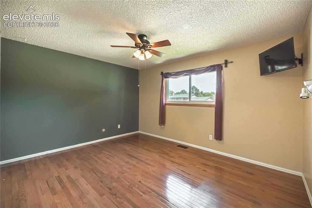 Image 15 of 46: Master Bedroom
