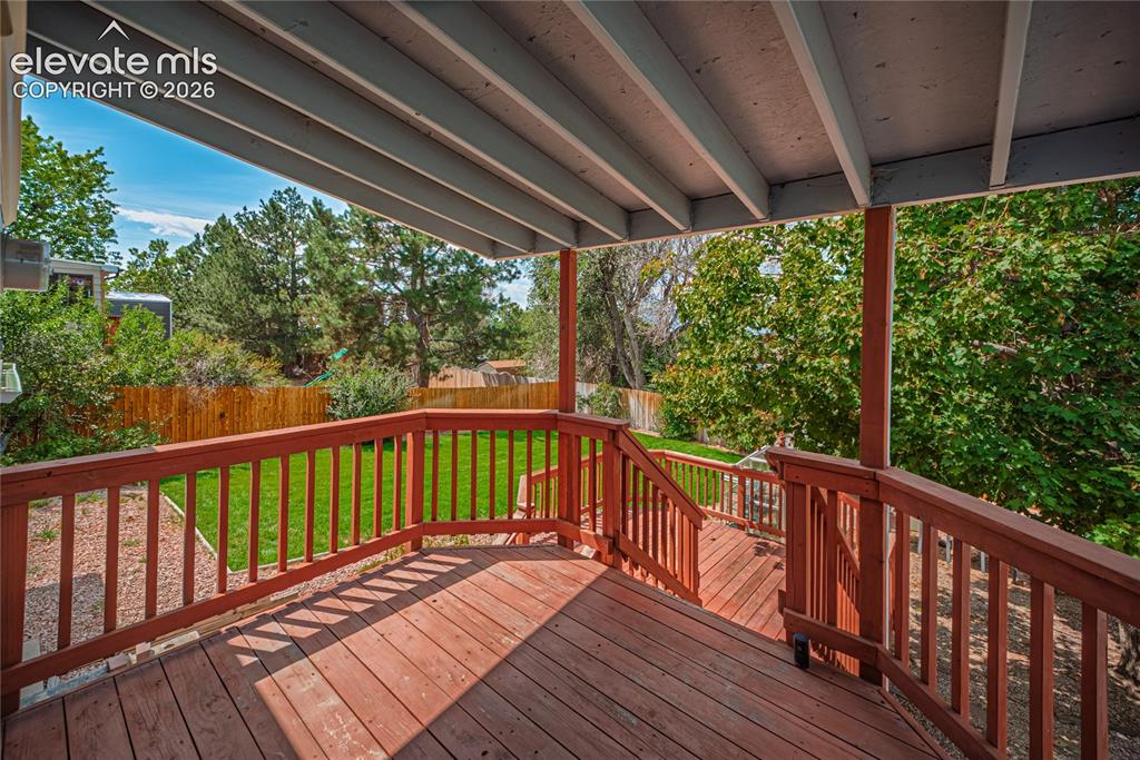 Image 40 of 46: Deck