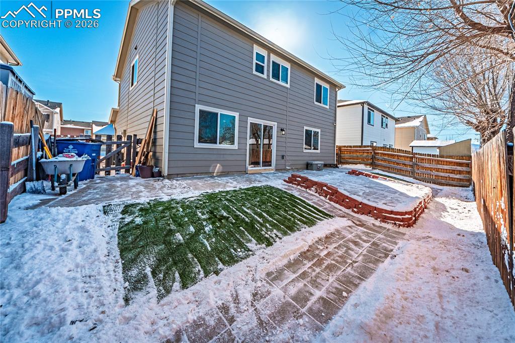 Image 25 of 26: Back of Structure