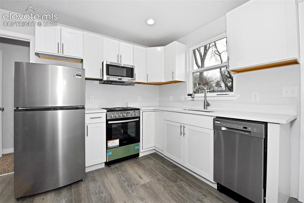 Image 3 of 22: Kitchen