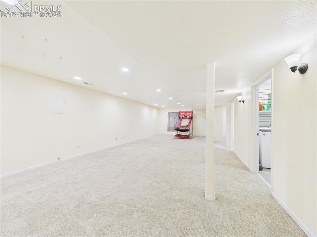 Image 27 of 40: Basement