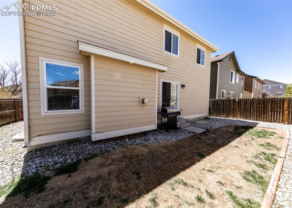 Image 39 of 40: Back of Structure