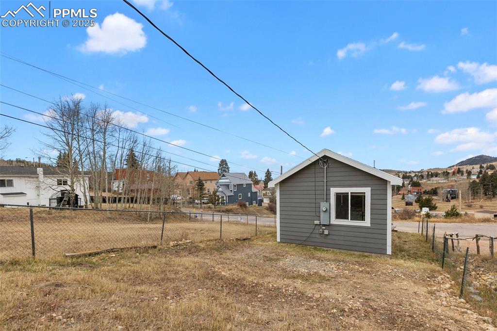 Image 6 of 23: Back of Structure