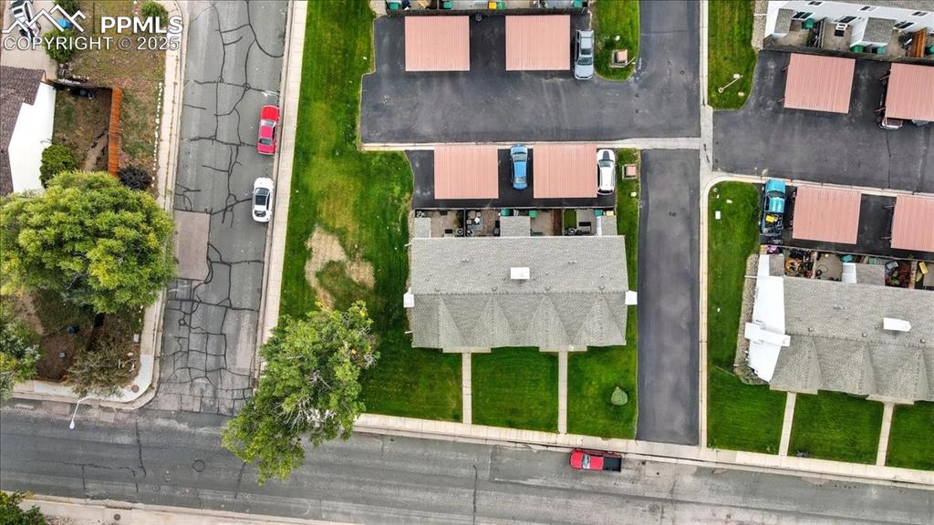 Image 29 of 34: Drone / aerial view