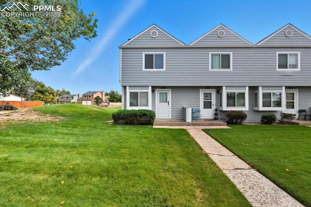 Image 34 of 34: View of colonial home