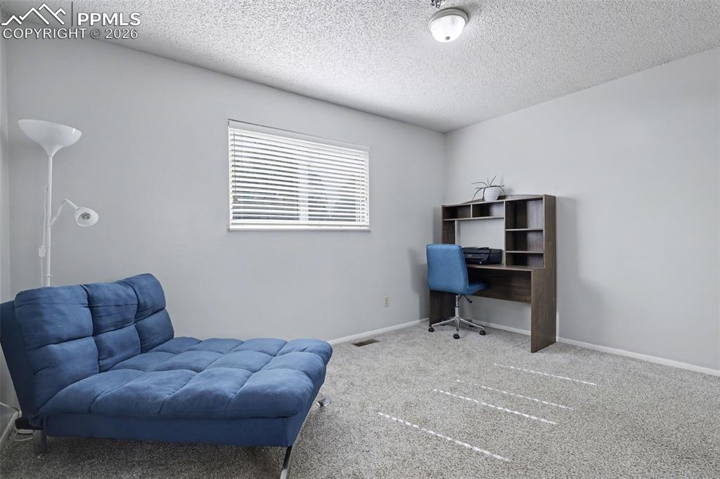 Image 16 of 33: Bedroom