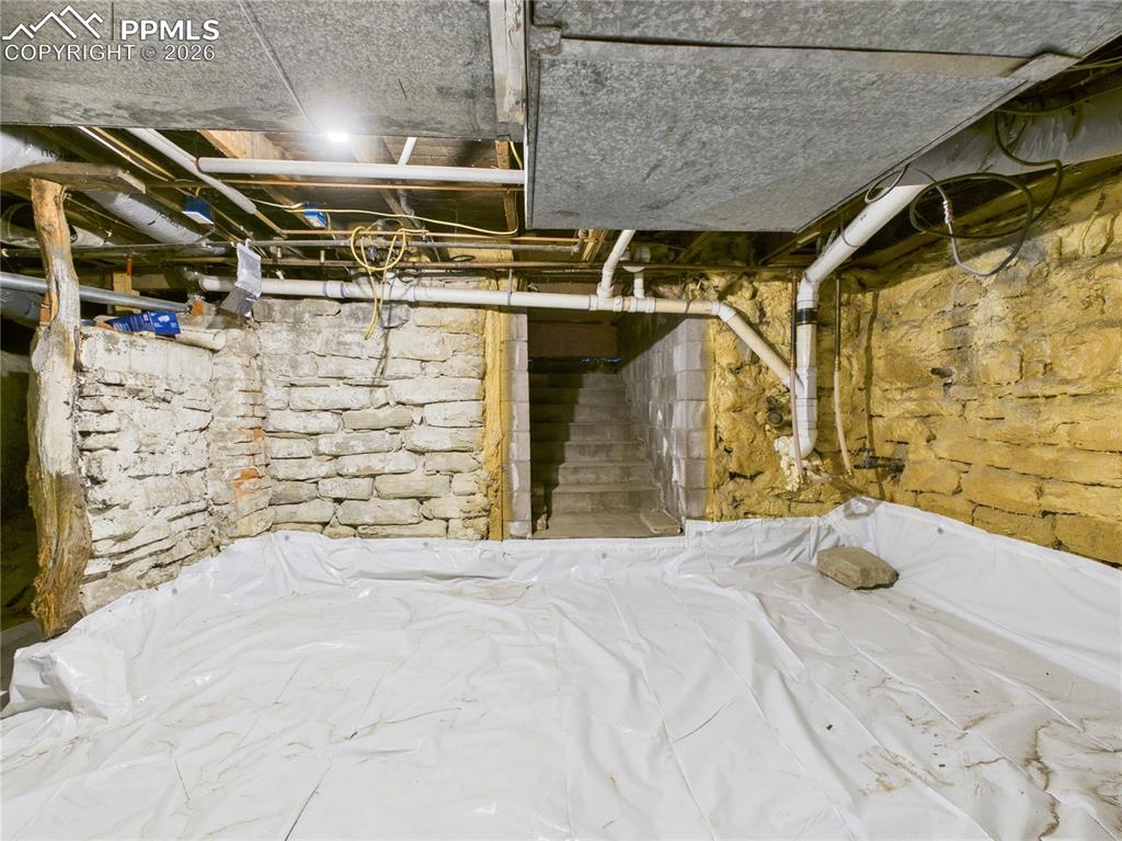 Image 35 of 42: Basement