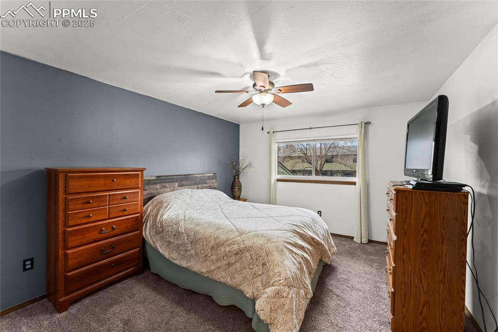 Image 16 of 21: Upper primary bedroom