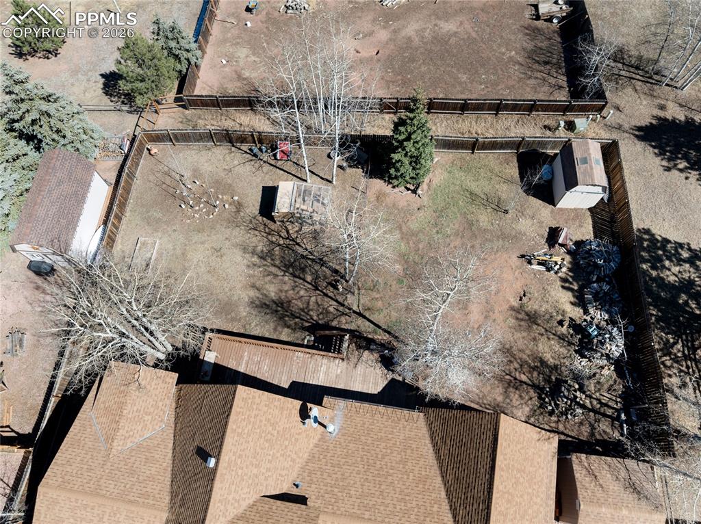 Image 48 of 50: Back yard is fully fenced and large.