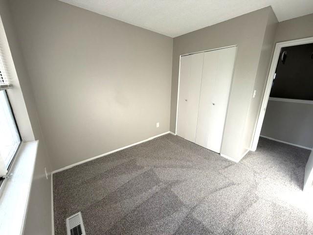 Image 15 of 22: Bedroom