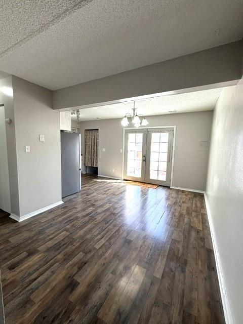 Image 7 of 22: Living Room