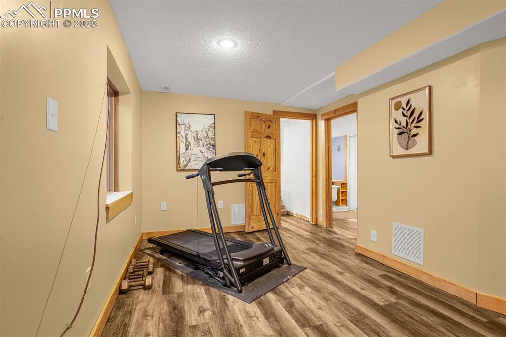Image 26 of 48: Exercise Room