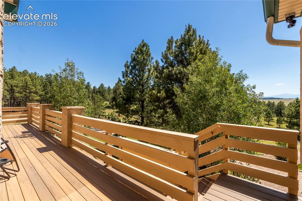 Image 15 of 48: Deck