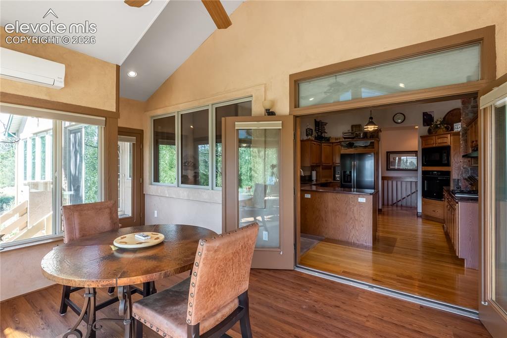Image 16 of 48: Sun Room