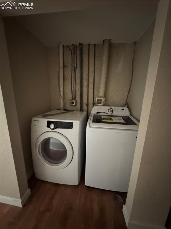 Image 34 of 35: Laundry