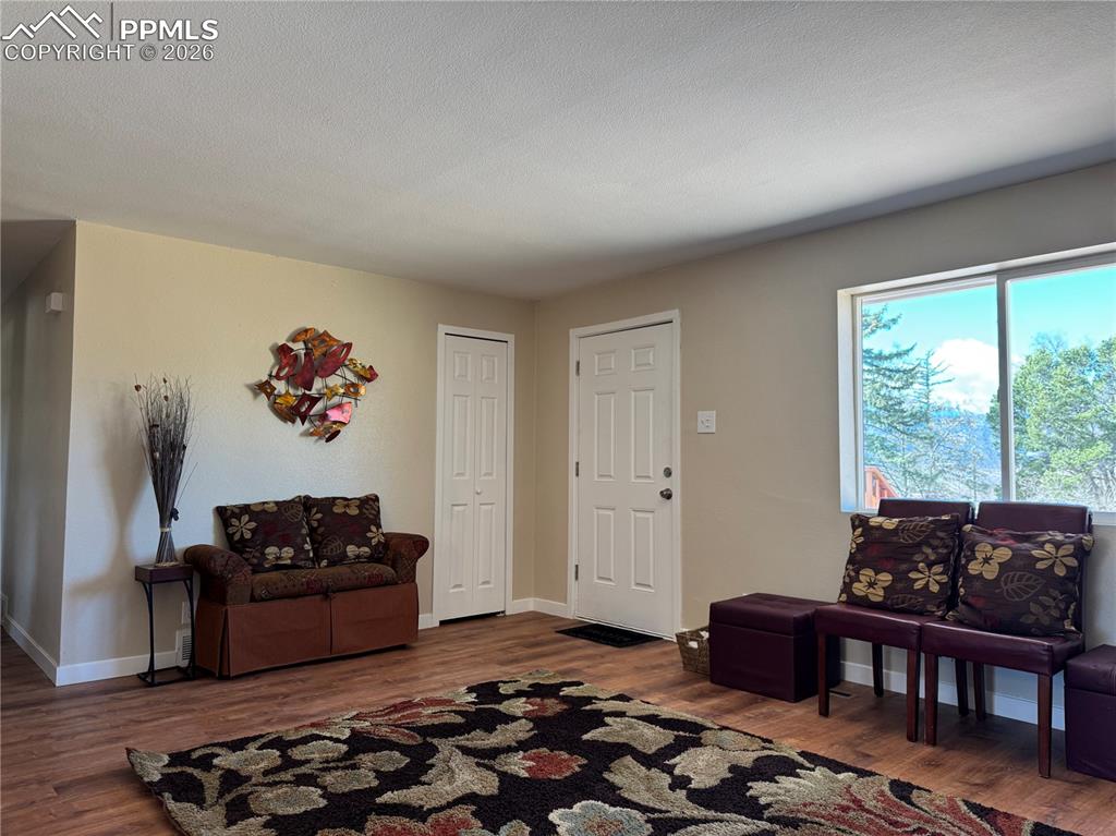 Image 6 of 35: Living Room