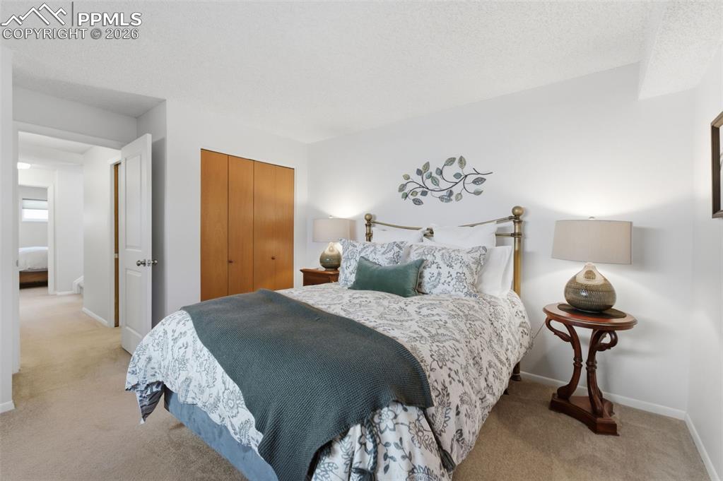 Image 27 of 50: Bedroom 3