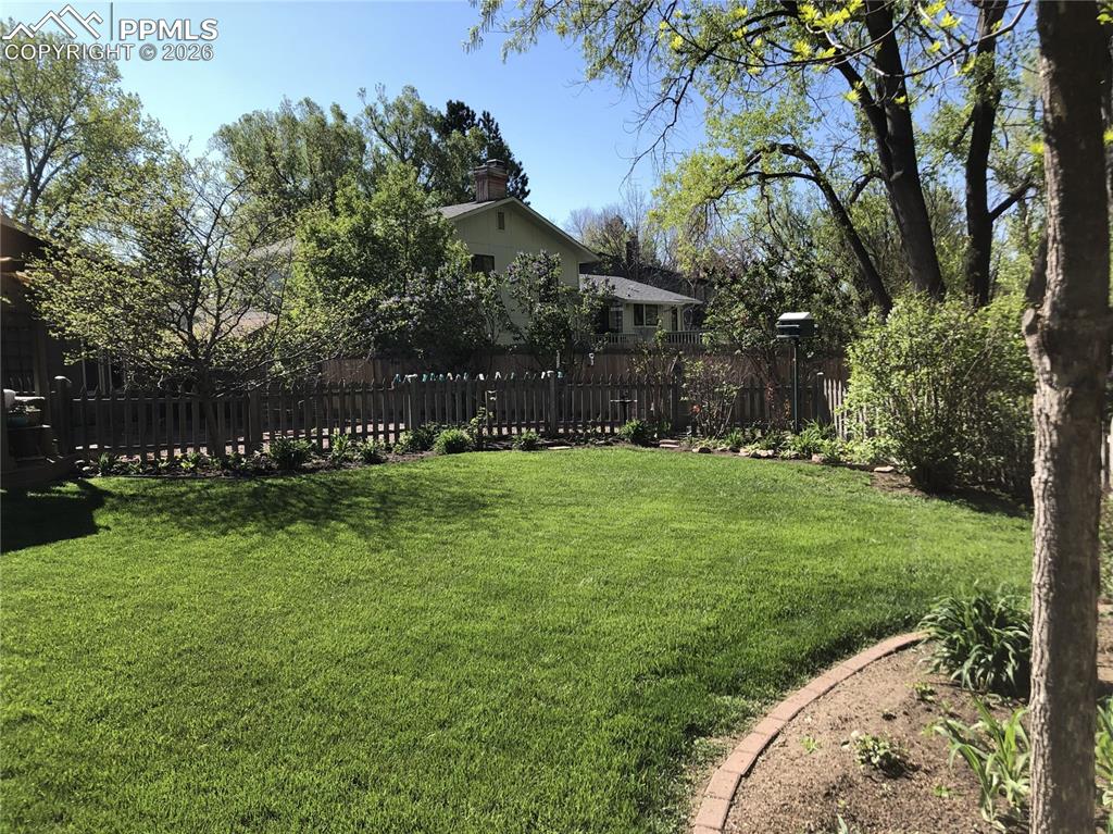 Image 38 of 50: Park Like Back Yard