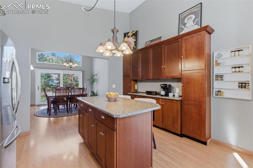 Image 5 of 50: Center Island