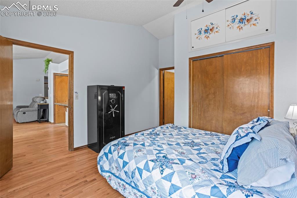 Image 19 of 26: Bathroom and 2nd Laundry off this room