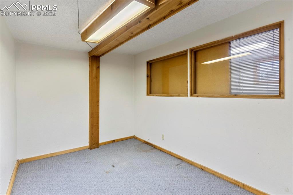Listing 8640223, Image 18 of 30