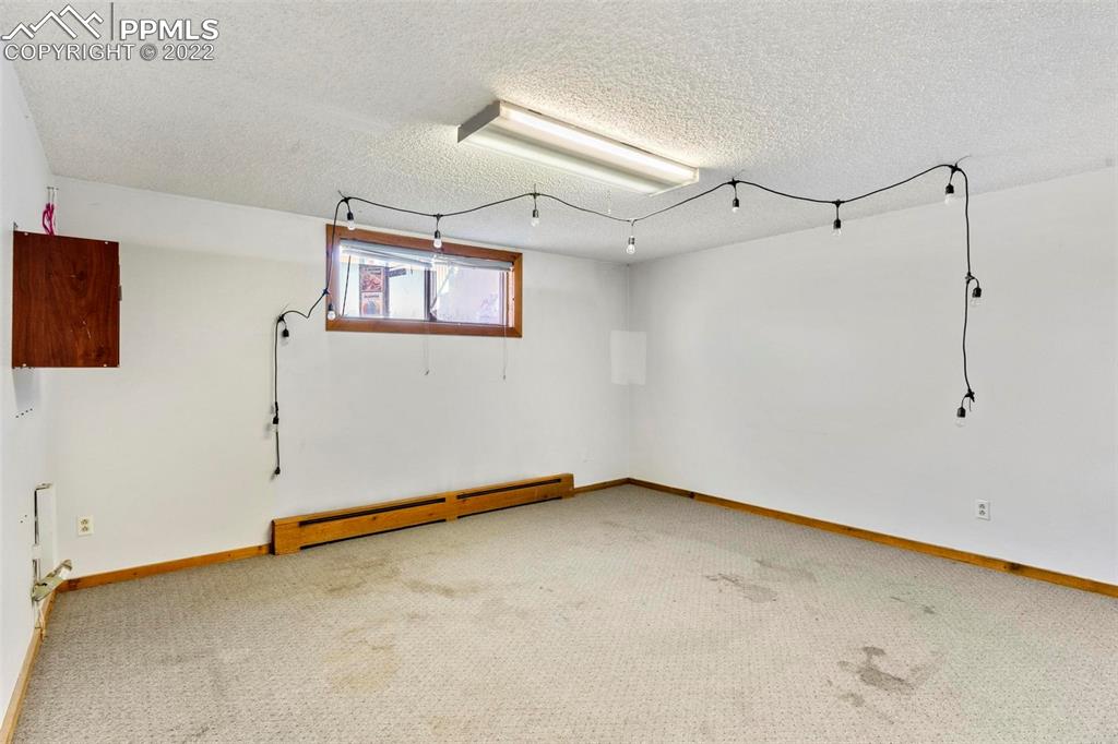 Listing 8640223, Image 19 of 30