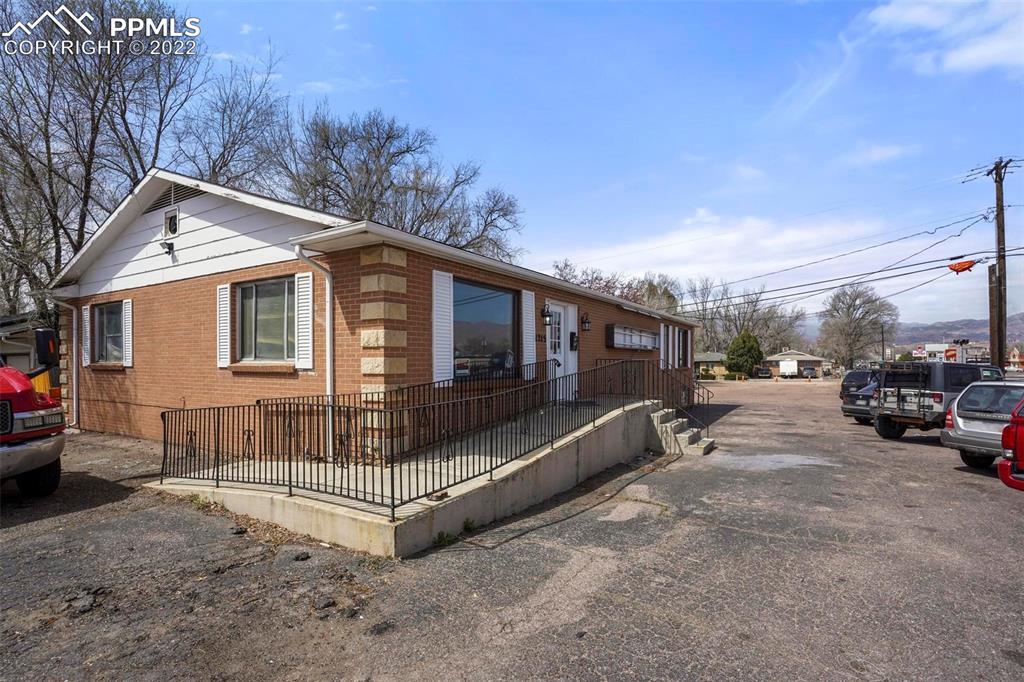 Listing 8640223, Image 4 of 30