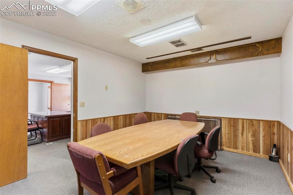 Listing 8640223, Image 8 of 30