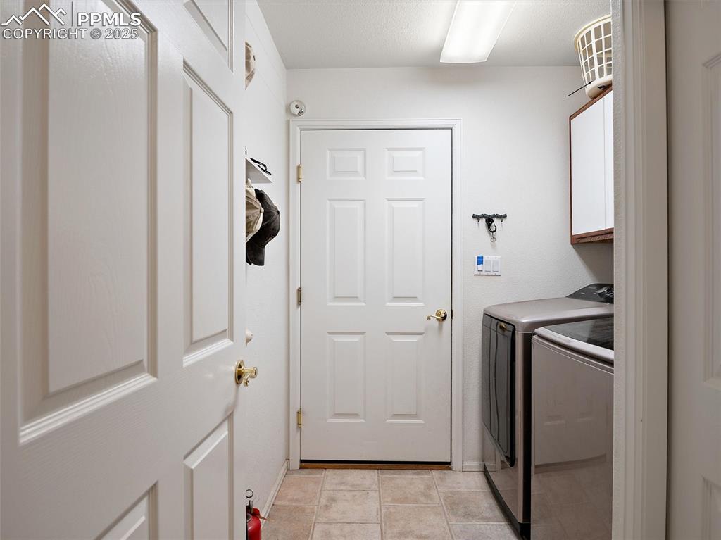 Image 17 of 41: Laundry