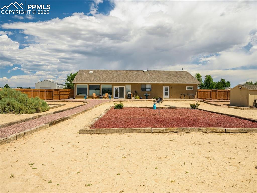 Image 32 of 41: Back of Structure