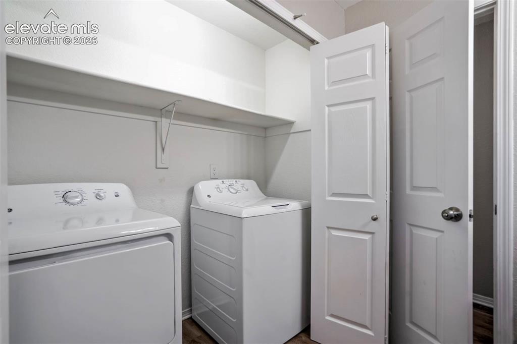 Image 14 of 41: Laundry