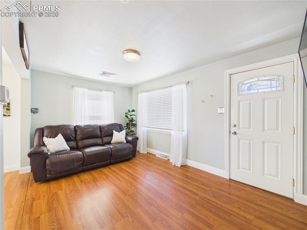 Image 7 of 40: Living Room