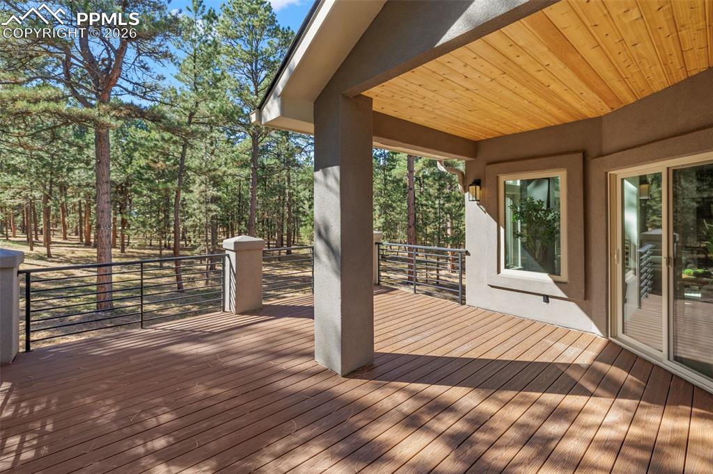 Image 17 of 45: Deck