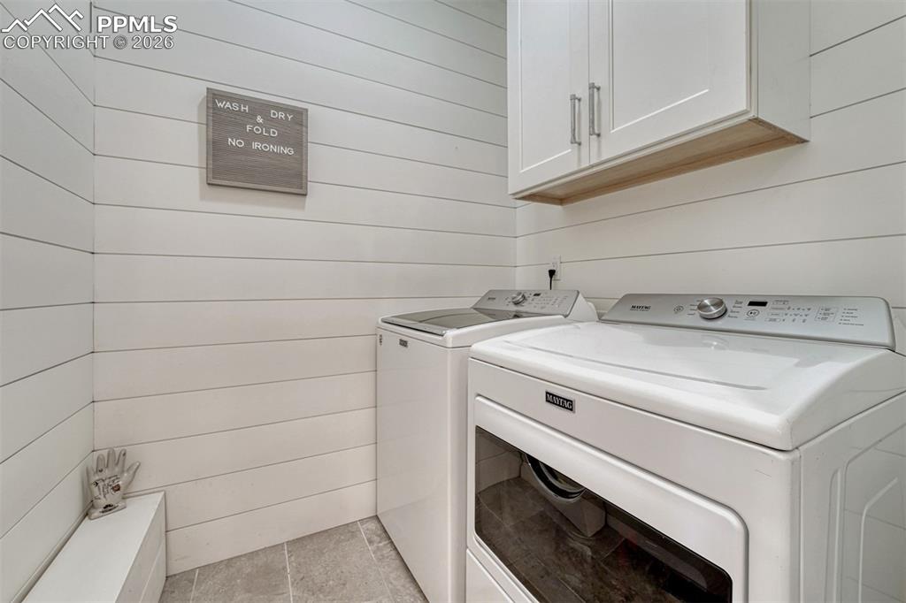 Image 23 of 42: Laundry