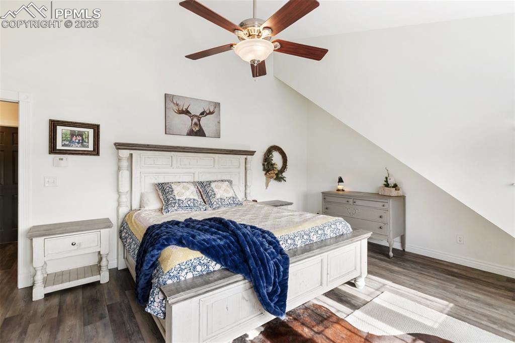 Image 20 of 50: Primary Bedroom