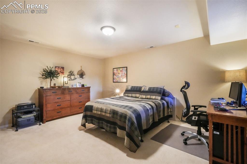 Image 37 of 50: Bedroom