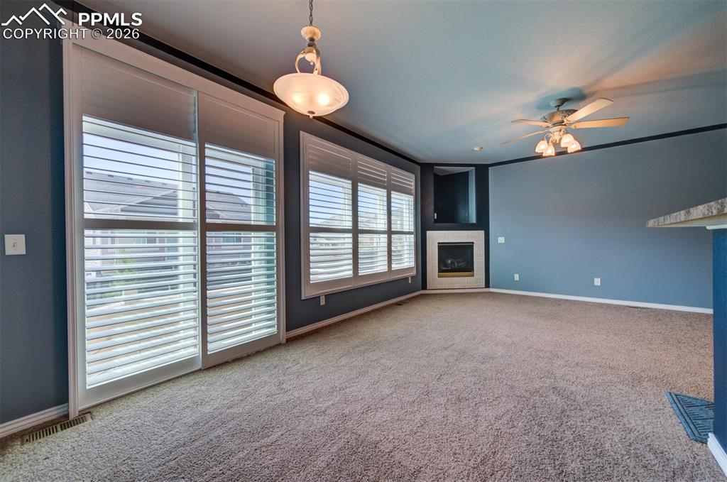 Image 26 of 48: Living Room