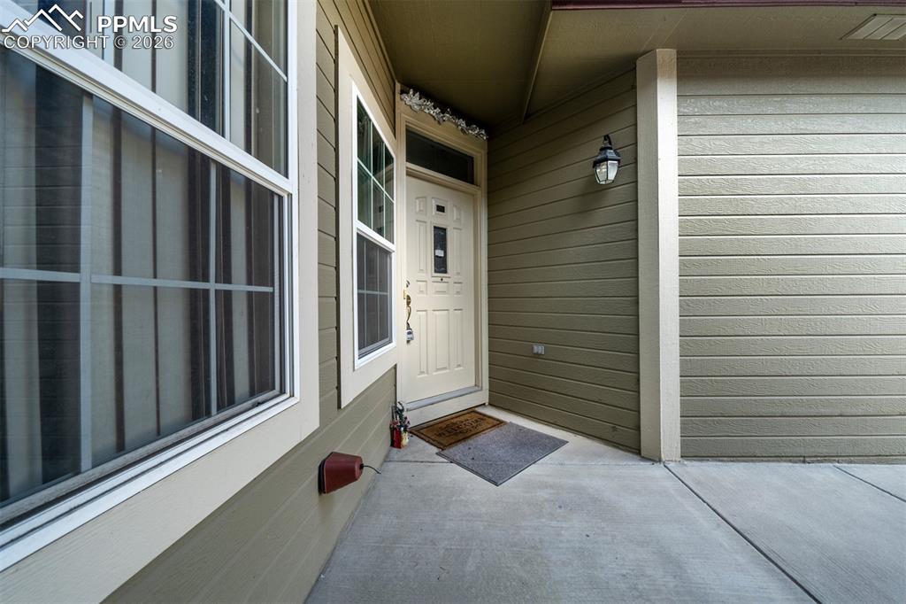 Image 3 of 48: Entry