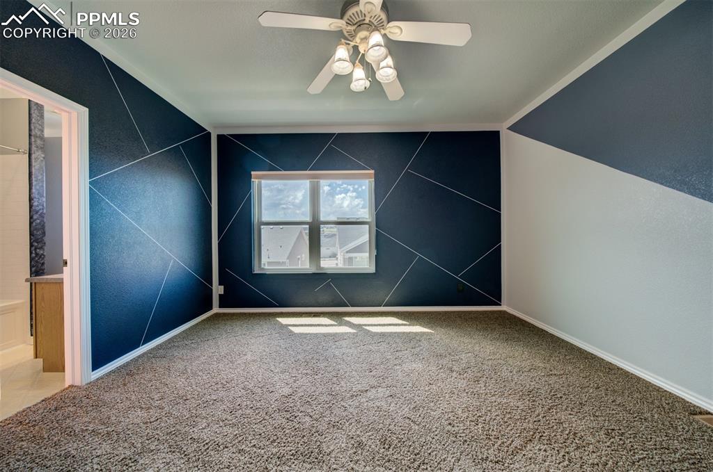 Image 31 of 48: Bonus Room