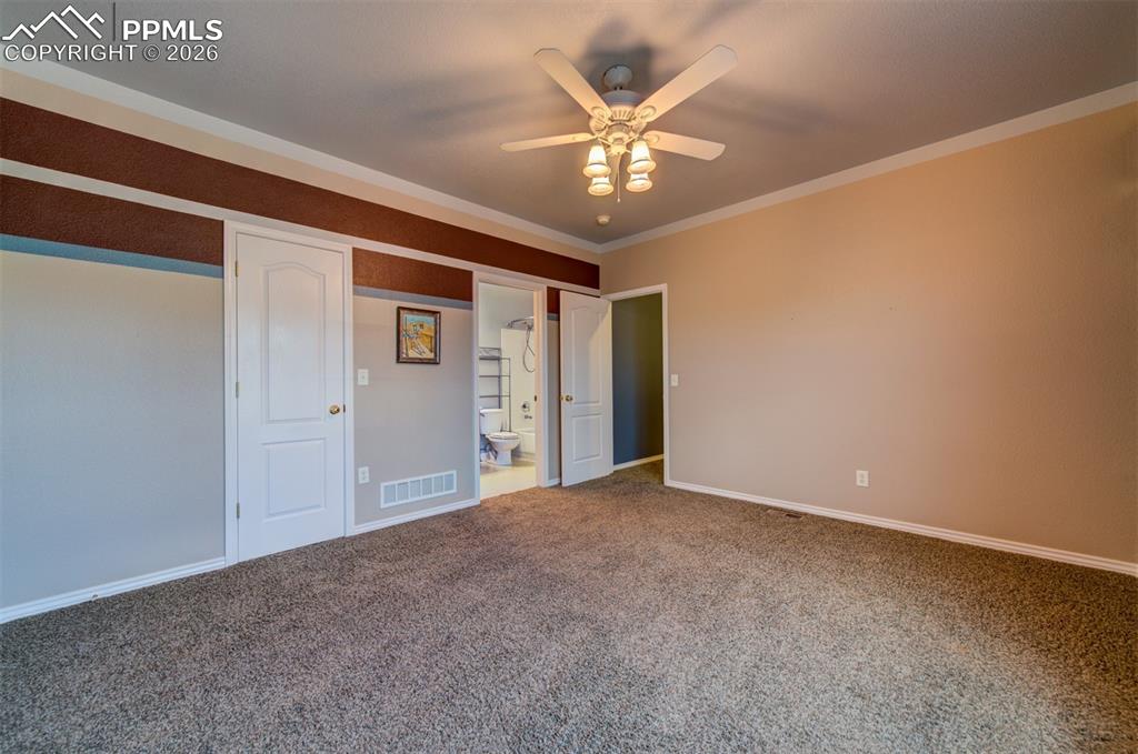 Image 46 of 48: Bedroom