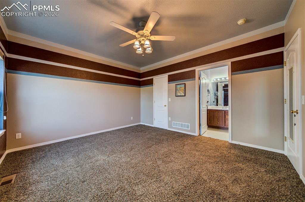 Image 47 of 48: Bedroom