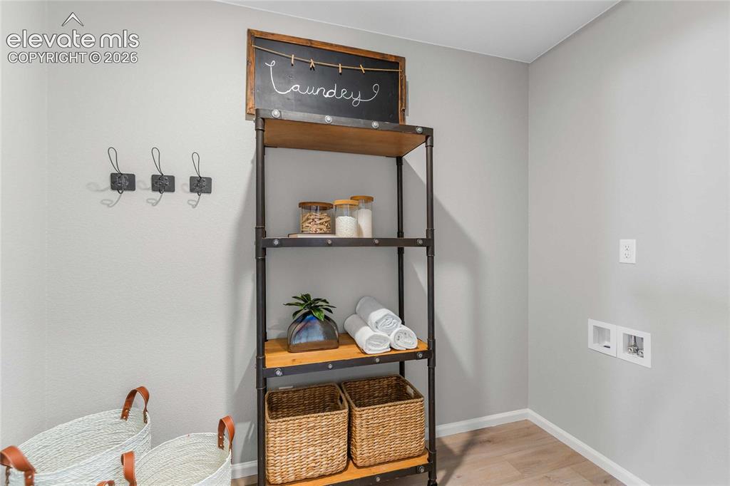 Image 20 of 31: *photos of a model home*